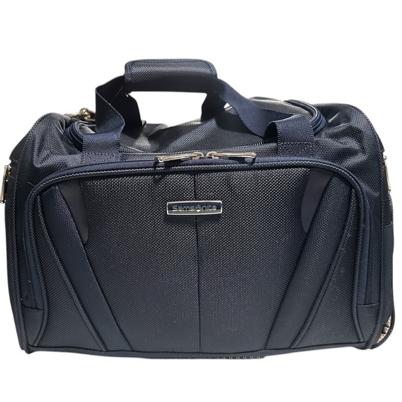 Samsonite Carry On Bag - Picture 1 of 5
